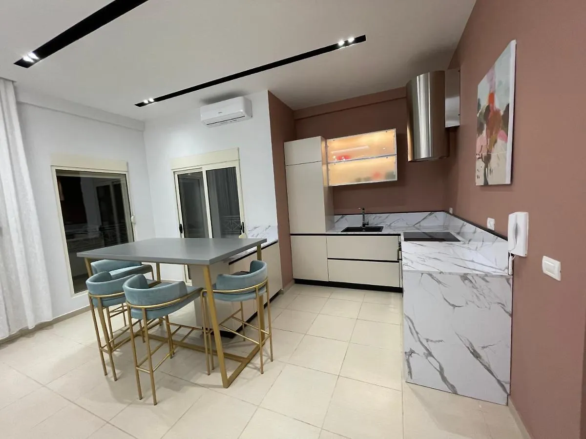 Domi Luxury Beach View Apartments In Saranda אלבניה