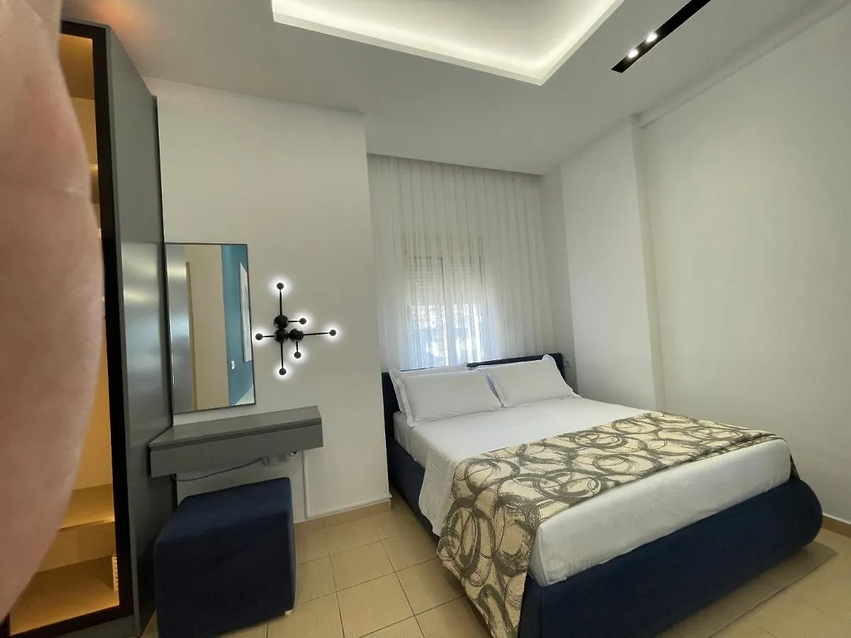 Domi Luxury Beach View Apartments In Saranda אלבניה