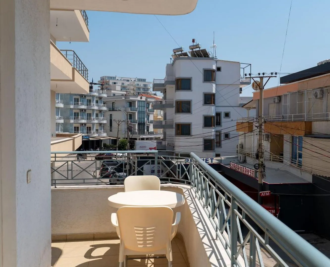 Domi Luxury Beach View Apartments In Saranda  סרנדה