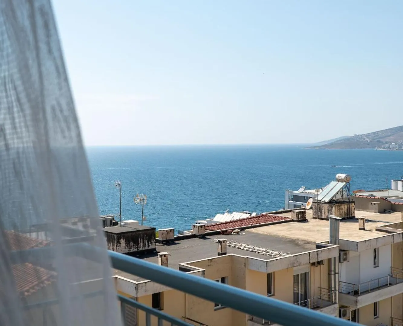Domi Luxury Beach View Apartments In Saranda