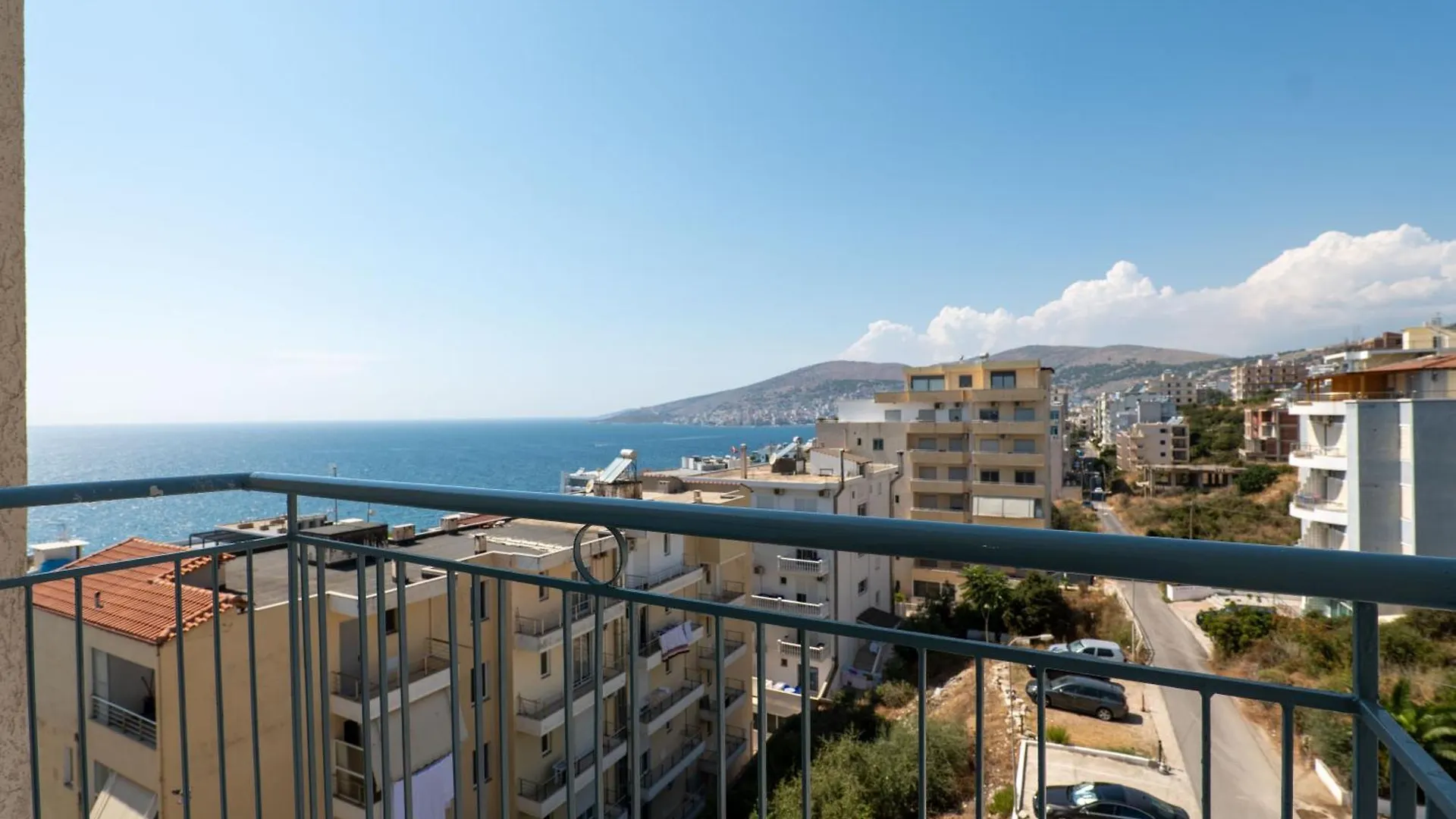 Domi Luxury Beach View Apartments In Saranda